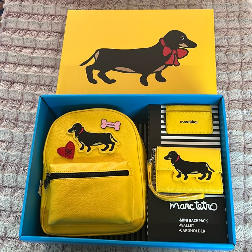 Marc Tetro 3 Piece Set Yellow
Mini Backpack Wallet Cardholder
With Gift Box